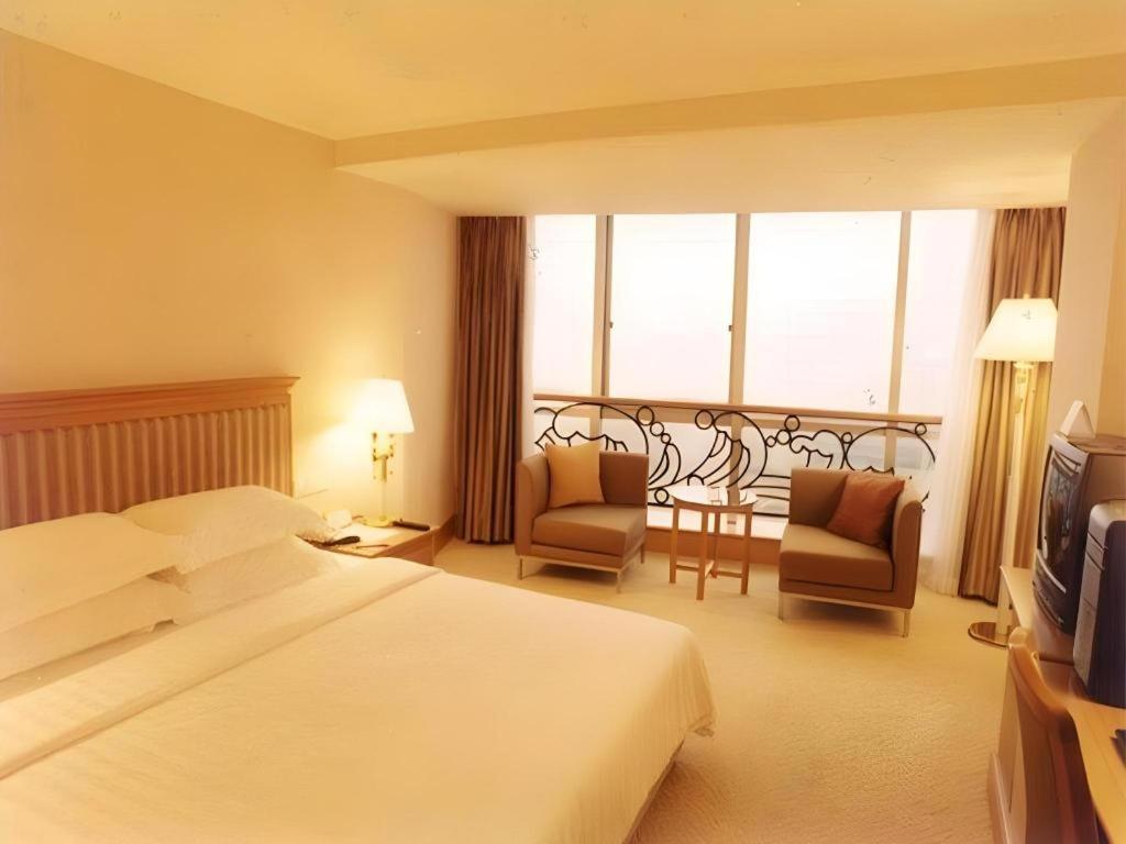 Golden Sea View Hotel Haikou Haikou  Esterno foto